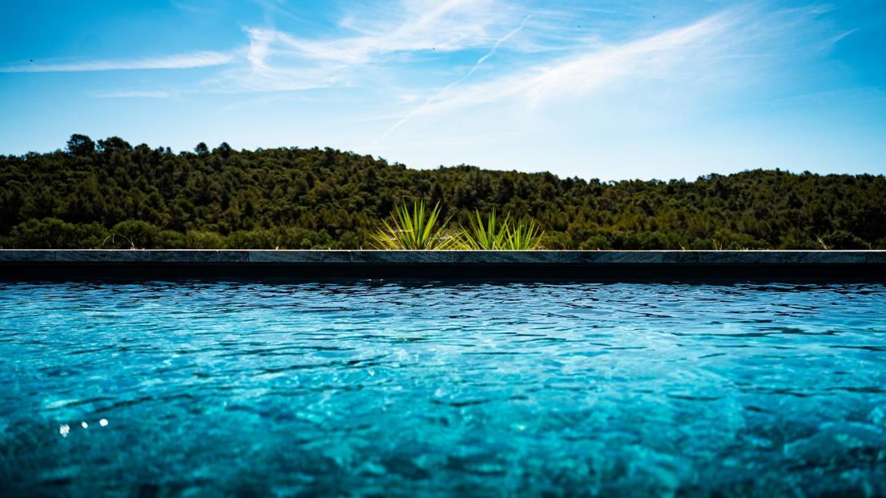 Sous Les Pins gîtes et chambres d'hôtes La Londe-les-Maures Extérieur photo